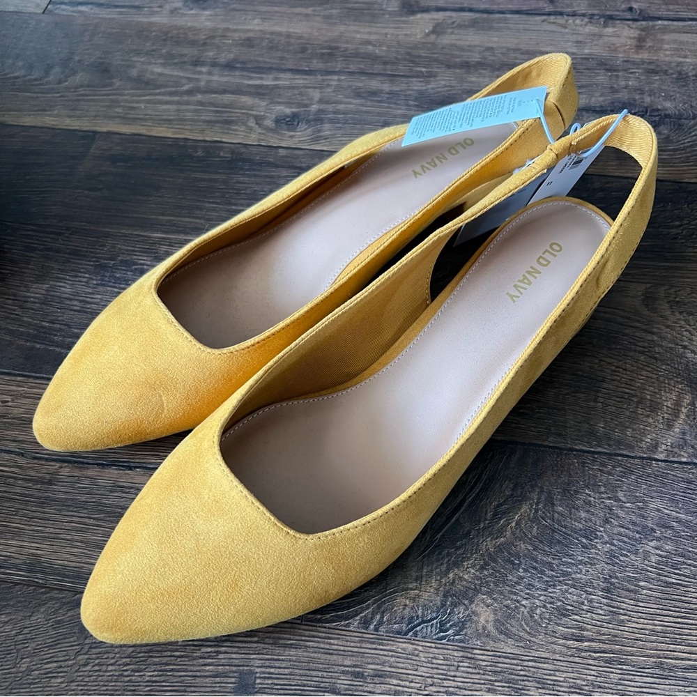 🆕 Old Navy Block Heel Pointy Toe Slingback